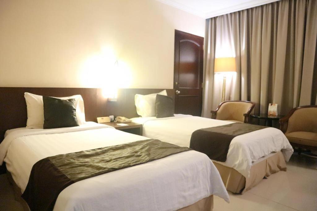 Kedaton Hotel Bandung Exteriör bild