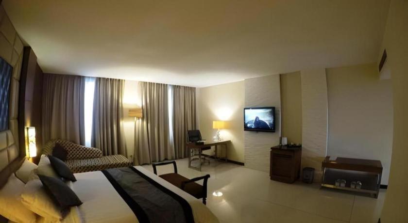 Kedaton Hotel Bandung Exteriör bild