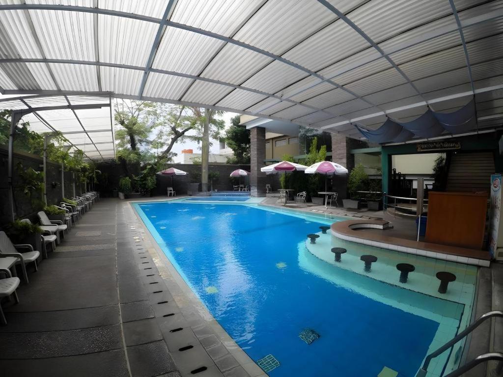 Kedaton Hotel Bandung Exteriör bild