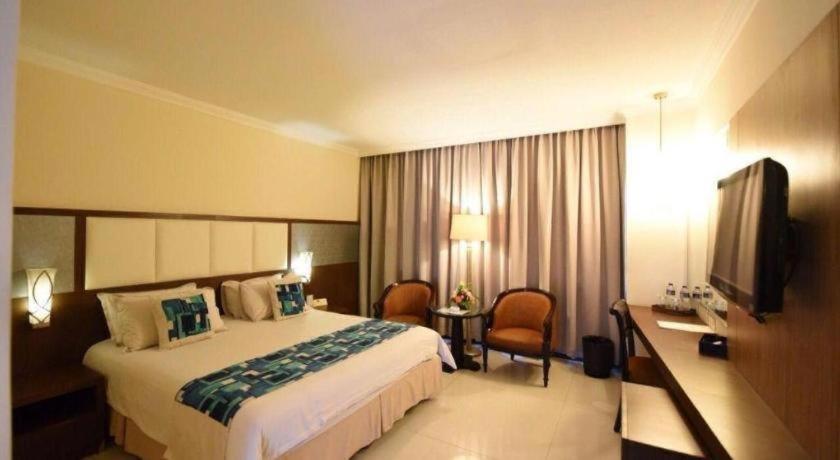 Kedaton Hotel Bandung Exteriör bild